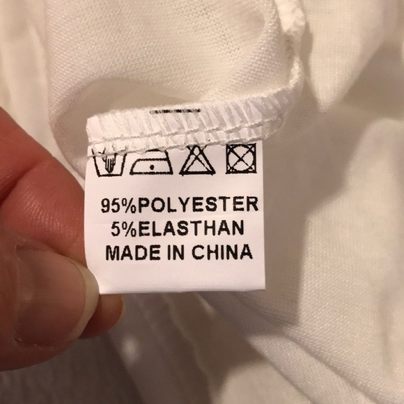 ✅HOST Pick✅ Short Sleeve Crochet Design Top, Size Large - Picture 4 of 7